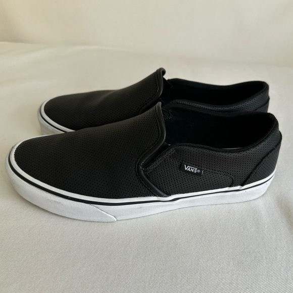 !! SOLD !! VANS Black VANS Slip-On, only worn a few times #vans #blackvans - Picture 5 of 5